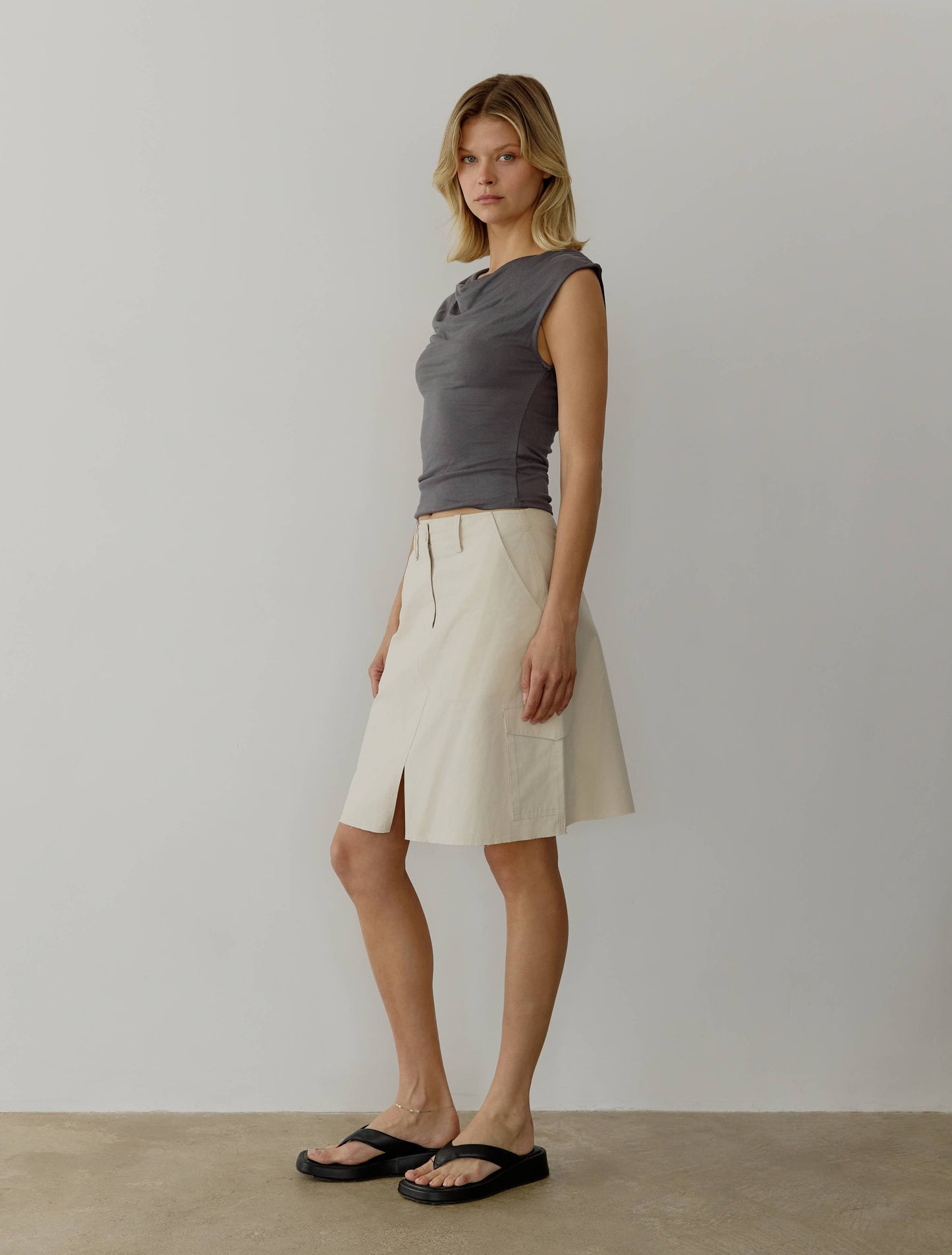 The Ali Top (charcoal)