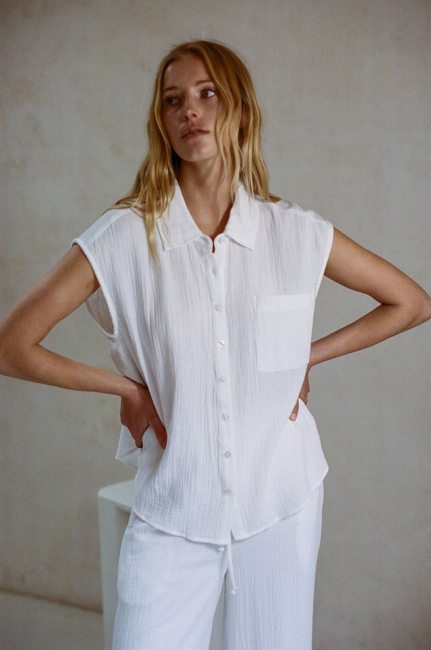 SUNRISE SAIL TOP Off White