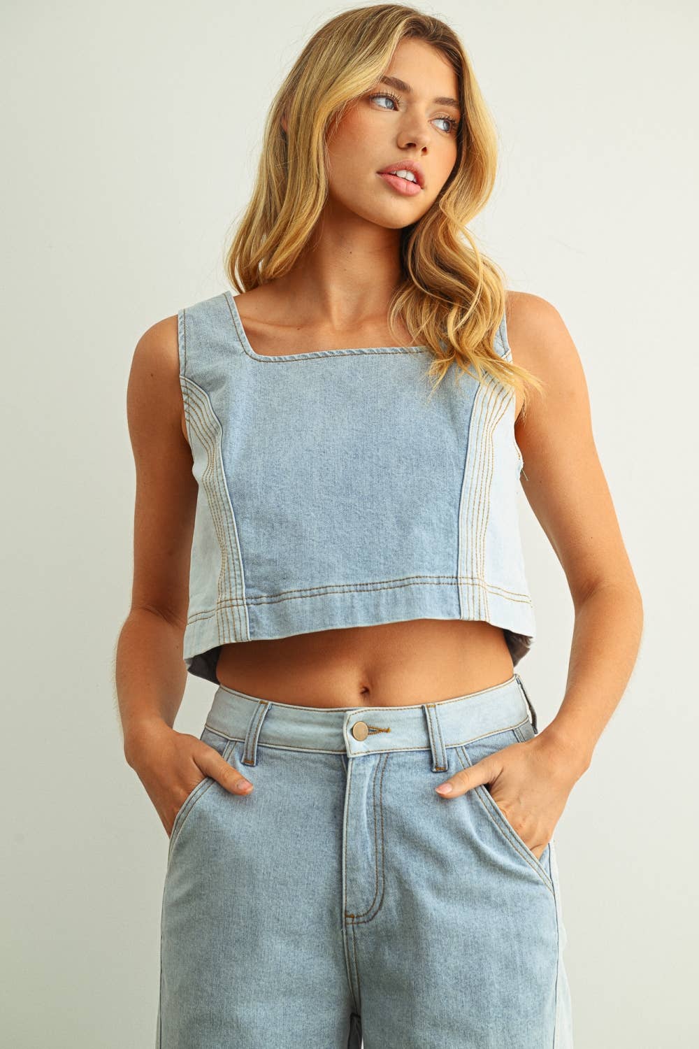DENIM COLOR BLOCKED WIDE STRAIGHT LEG