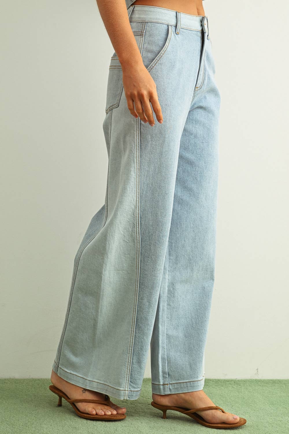 DENIM COLOR BLOCKED WIDE STRAIGHT LEG