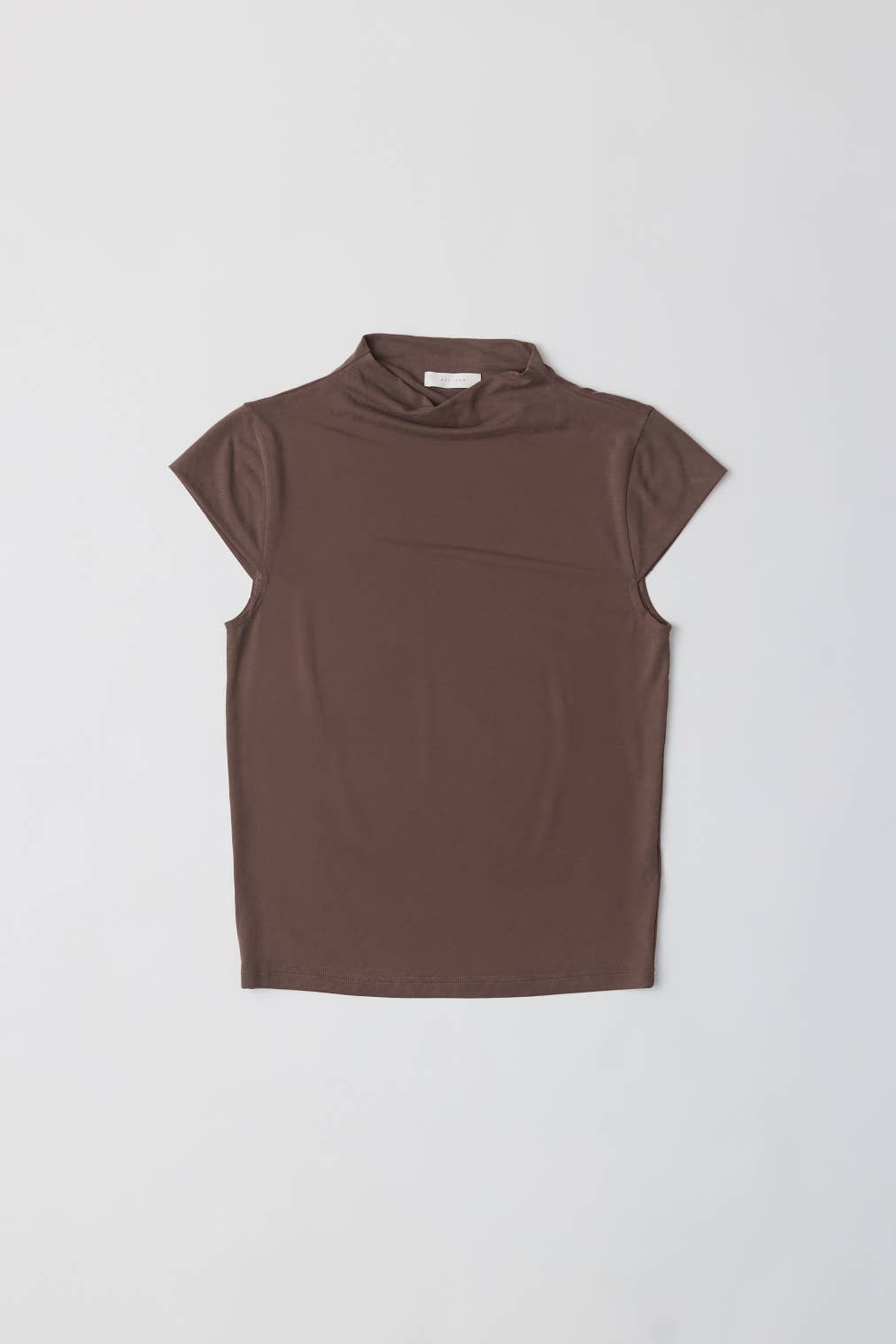 The Vic Top: BROWN