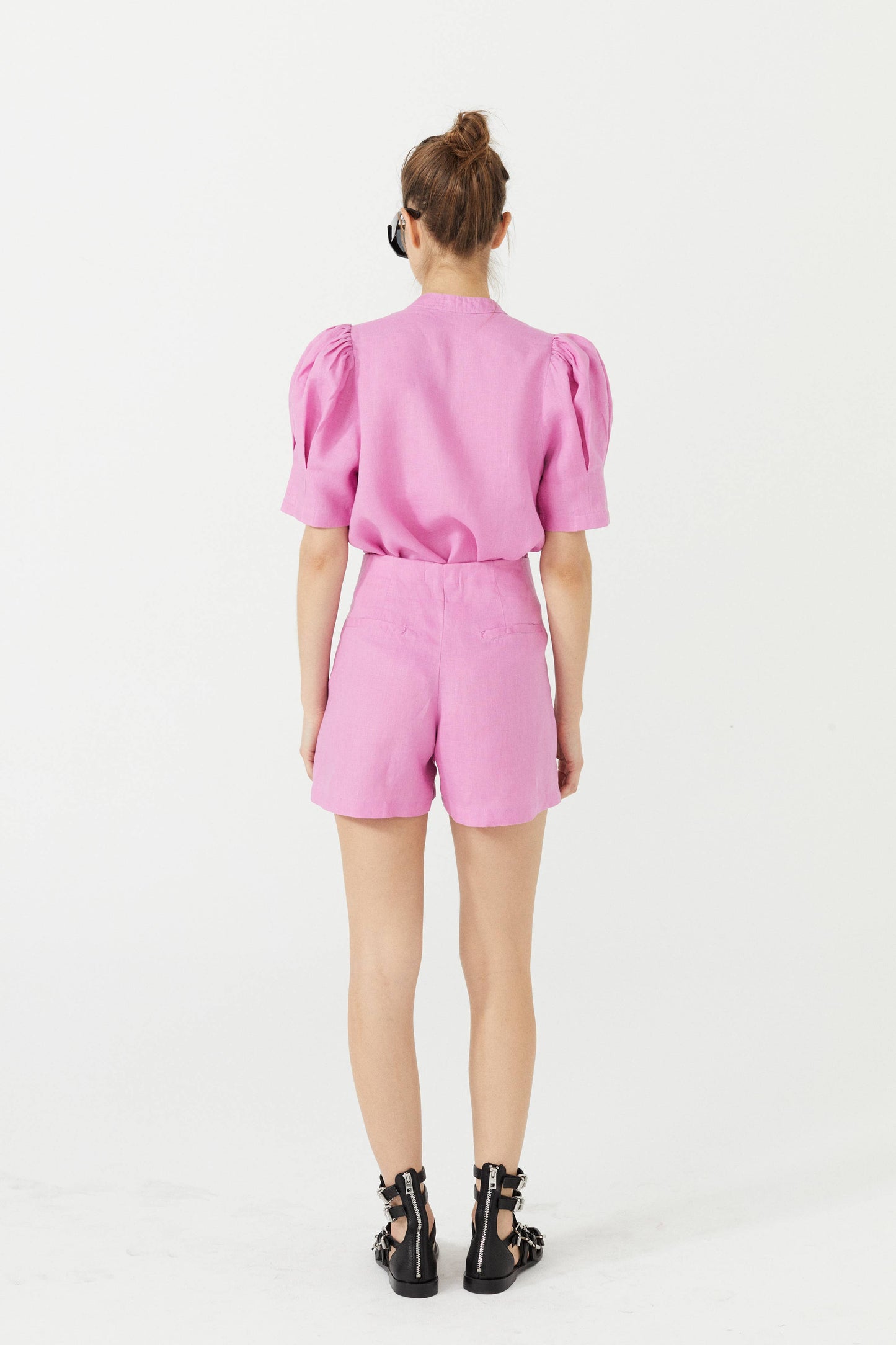 Frida Linen Shorts (Petunia Pink)