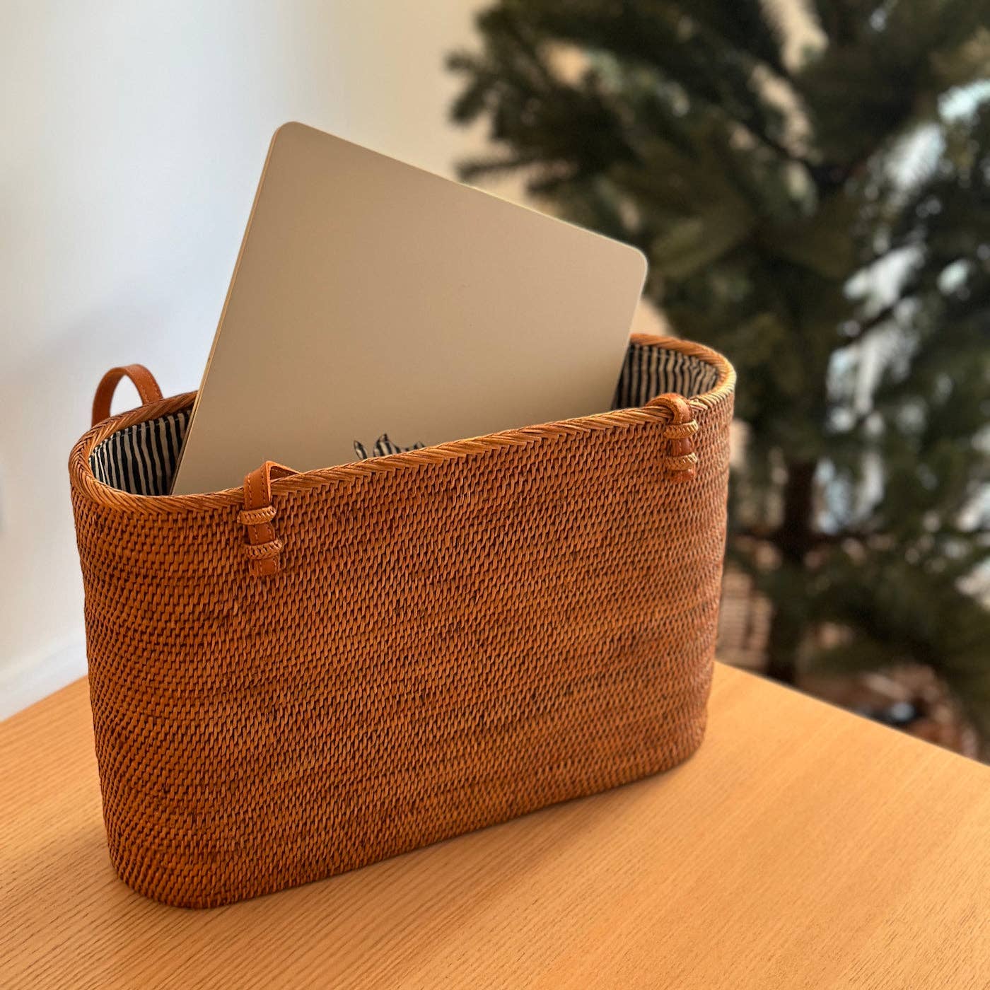 Bali Tote (Fits Macbook Pro 15")