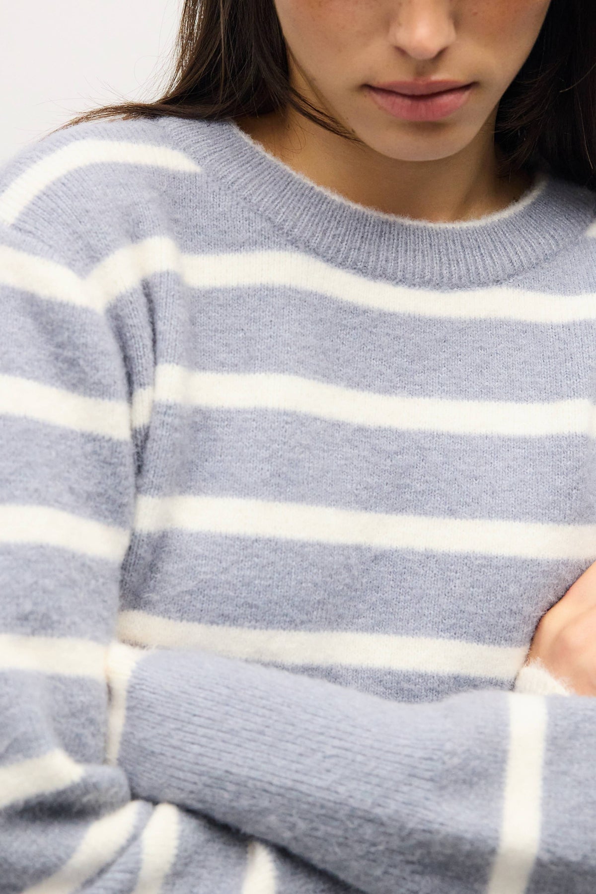 MOD REF - The Mckenzie Sweater | Striped Boucle Crewneck Sweater: Brown-Red / MEDIUM