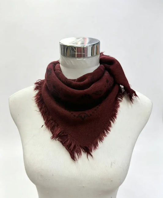 Small Burgundy bandana: