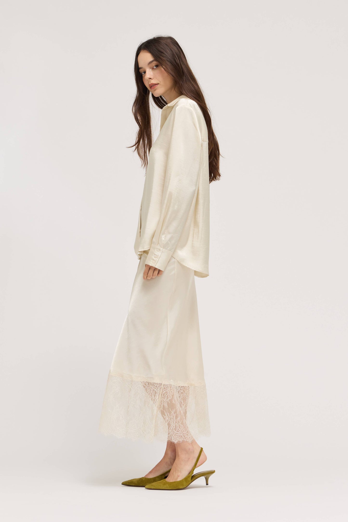 LACE TRIM MIDI SATIN SKIRT: