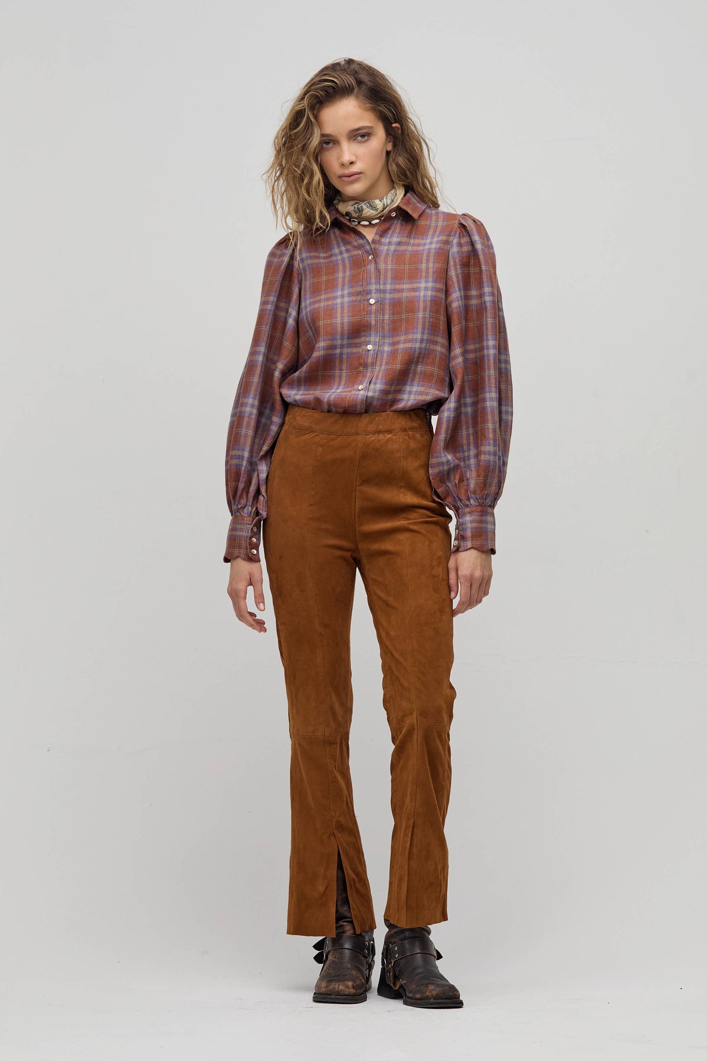 Lanhtropy - Camille Linen Shirt - Hazelnut Checks: Hazelnut Checks / L