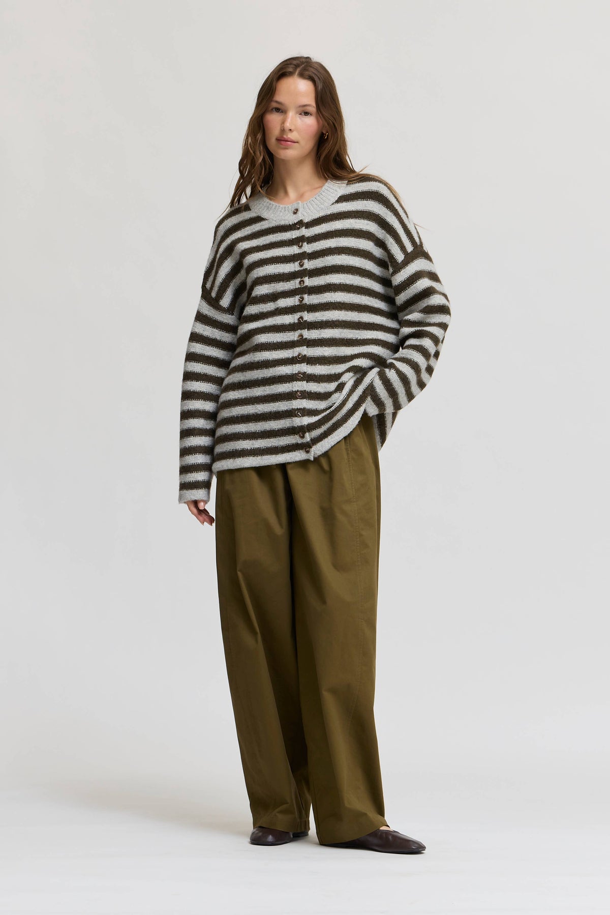 Grade & Gather - 80567 - STRIPED BUTTON UP CARDIGAN: CAROB CREAM / Contemporary / S/M
