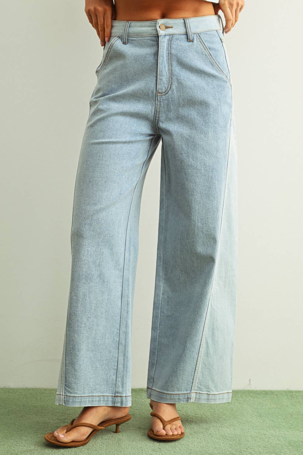 DENIM COLOR BLOCKED WIDE STRAIGHT LEG