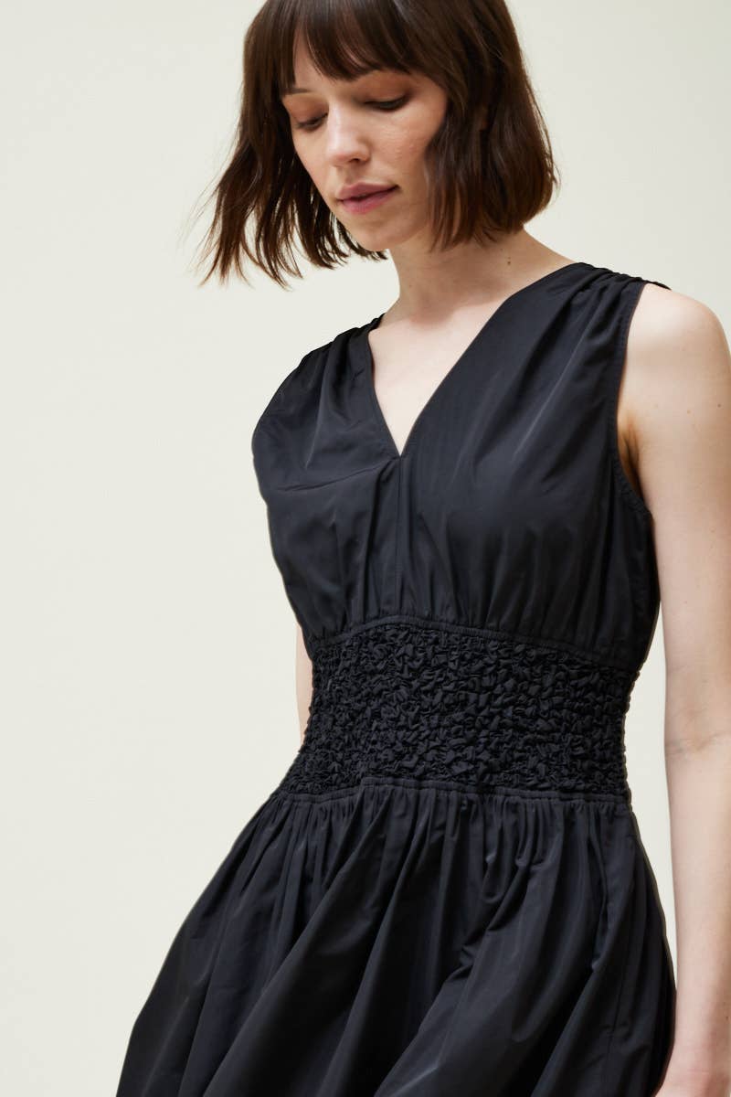 SMOCKED WAIST DRESS: Black