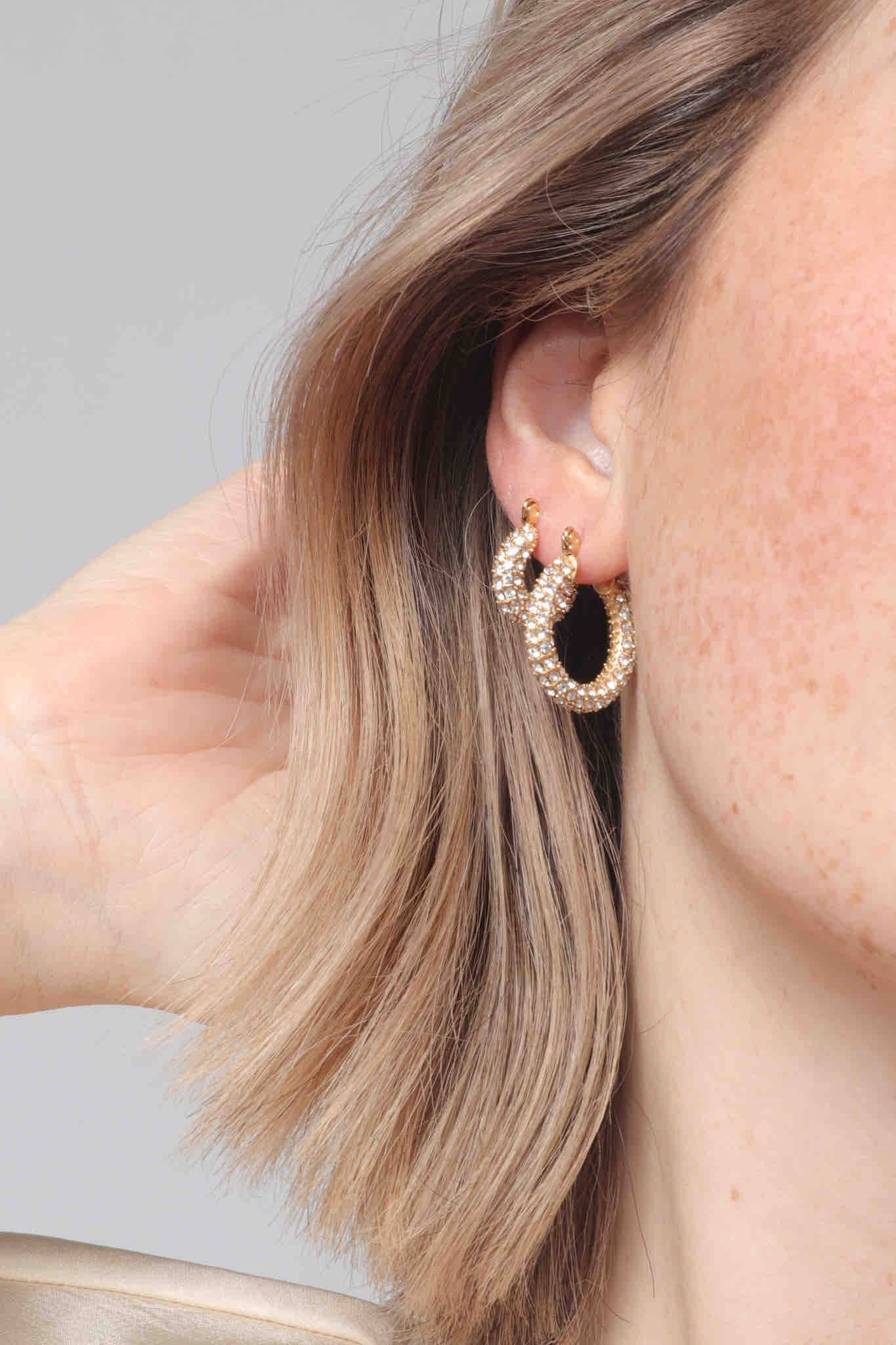 Audrey Hoops – diamond: Gold