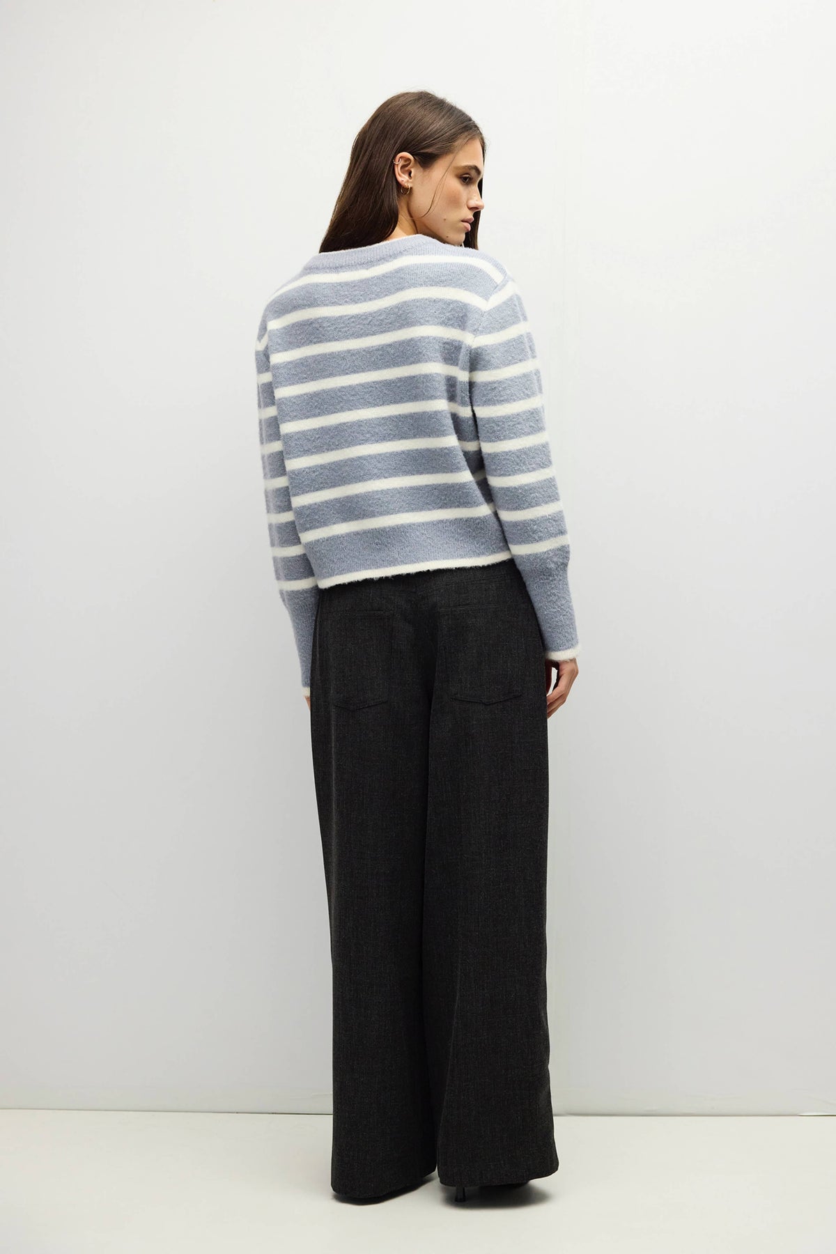 MOD REF - The Mckenzie Sweater | Striped Boucle Crewneck Sweater: Brown-Red / LARGE
