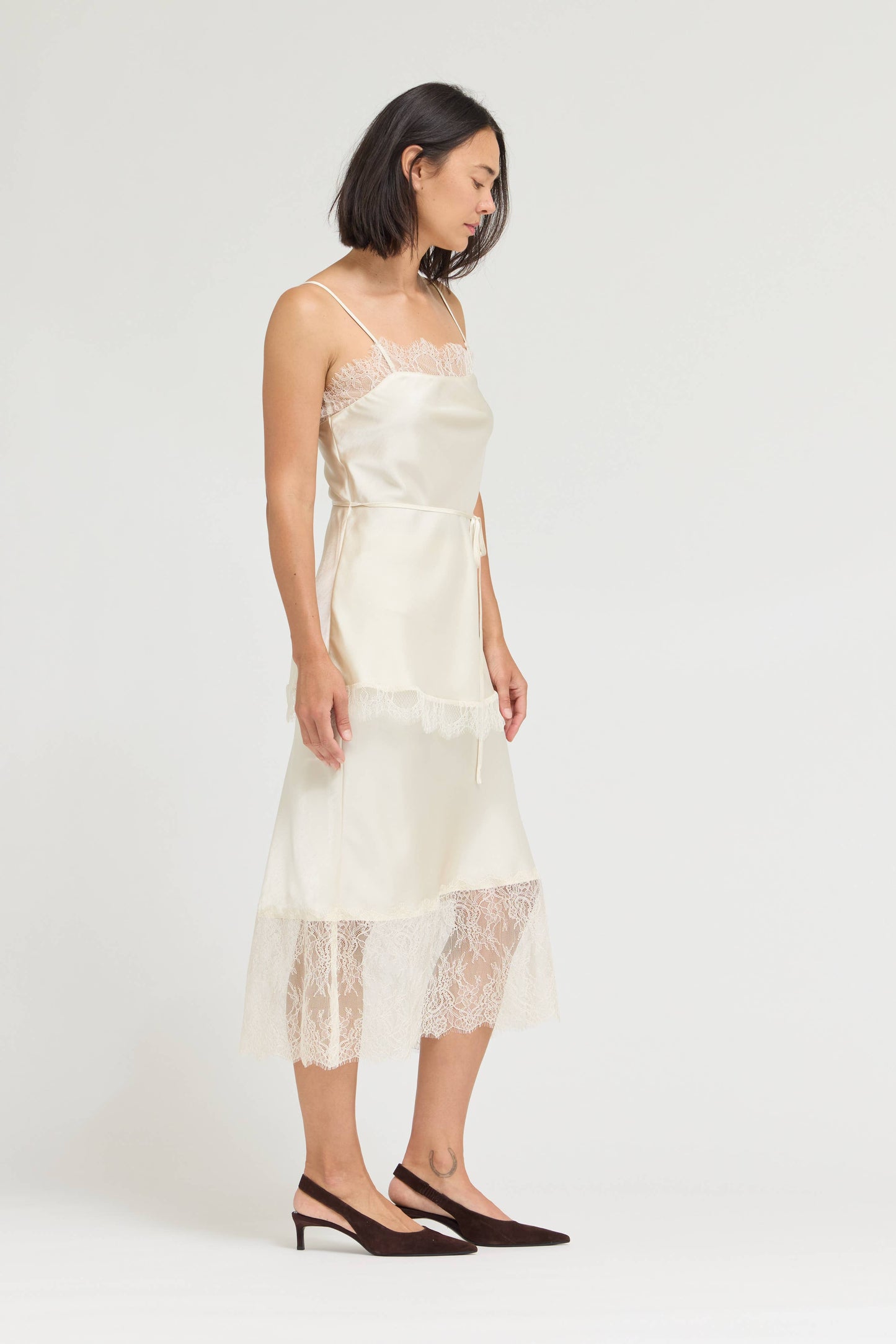 LACE TRIM SATIN TOP: CREAM