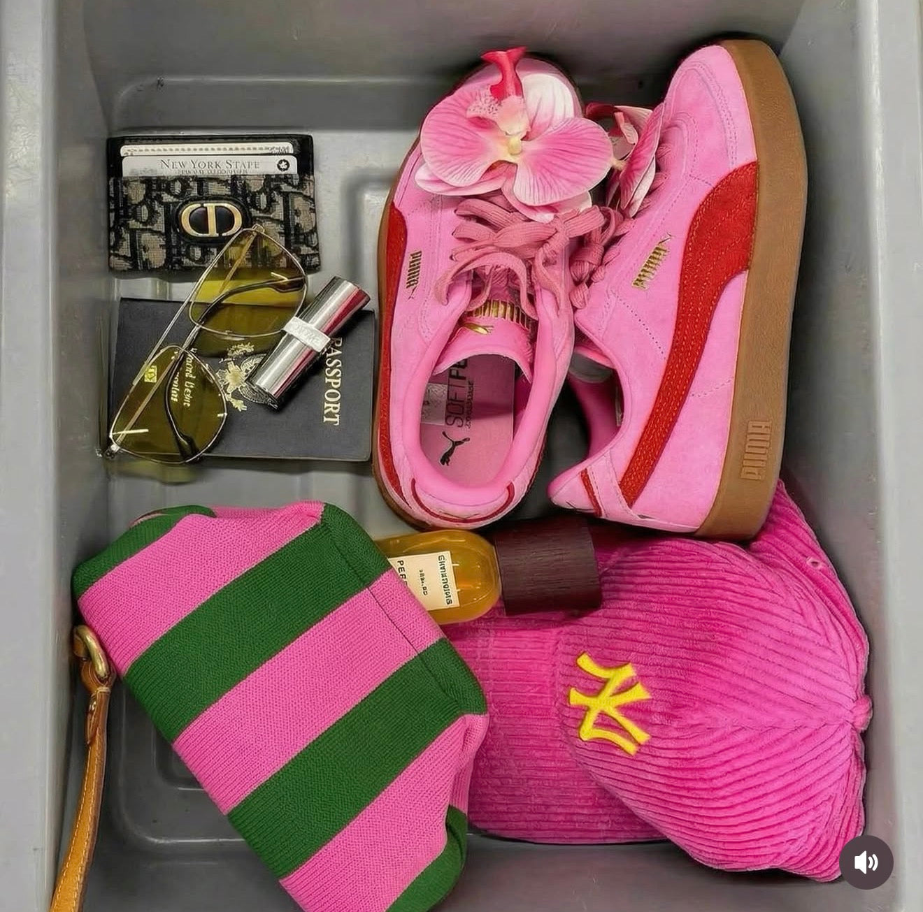 Pouch: Green Pink