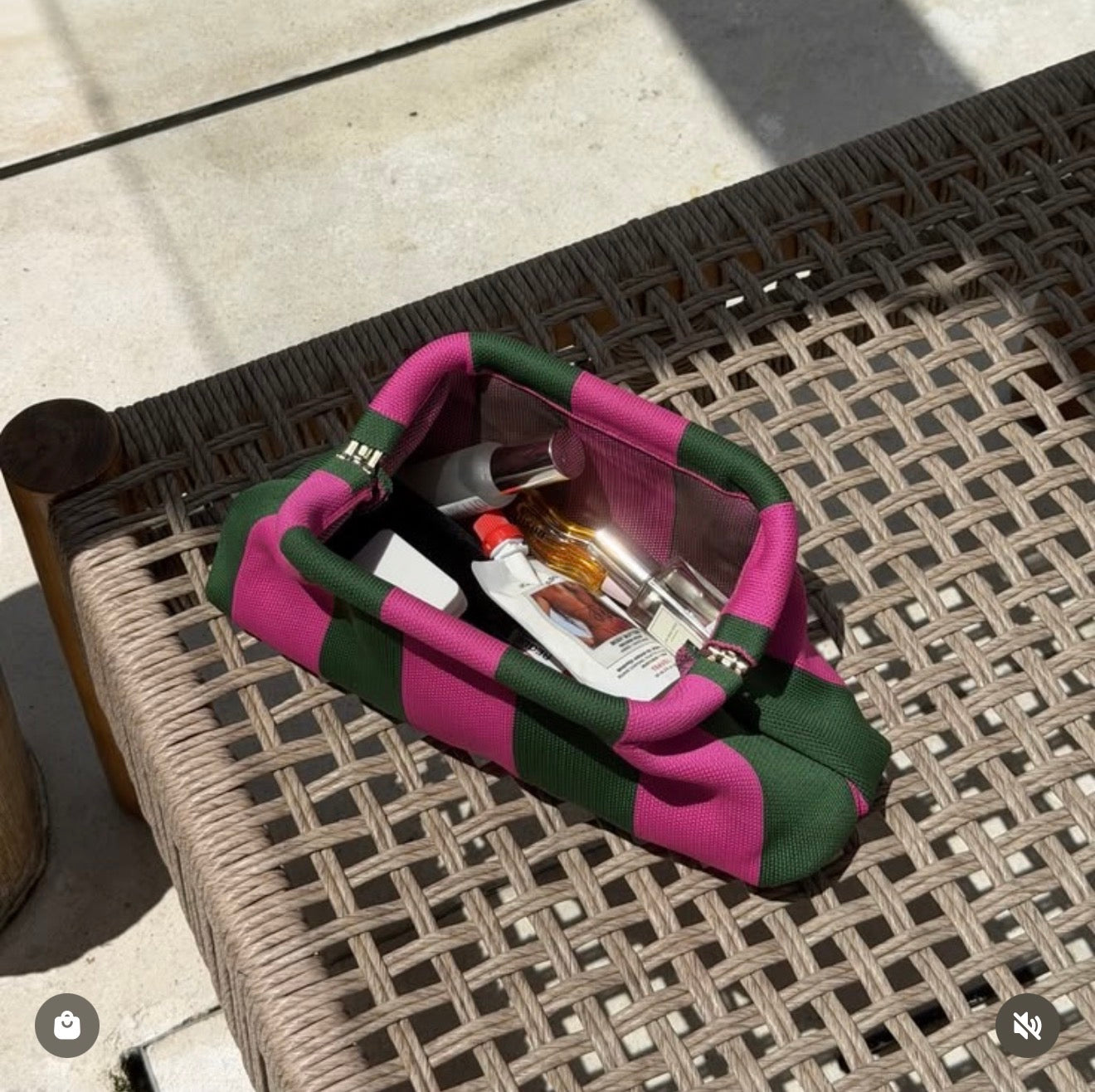 Pouch: Green Pink