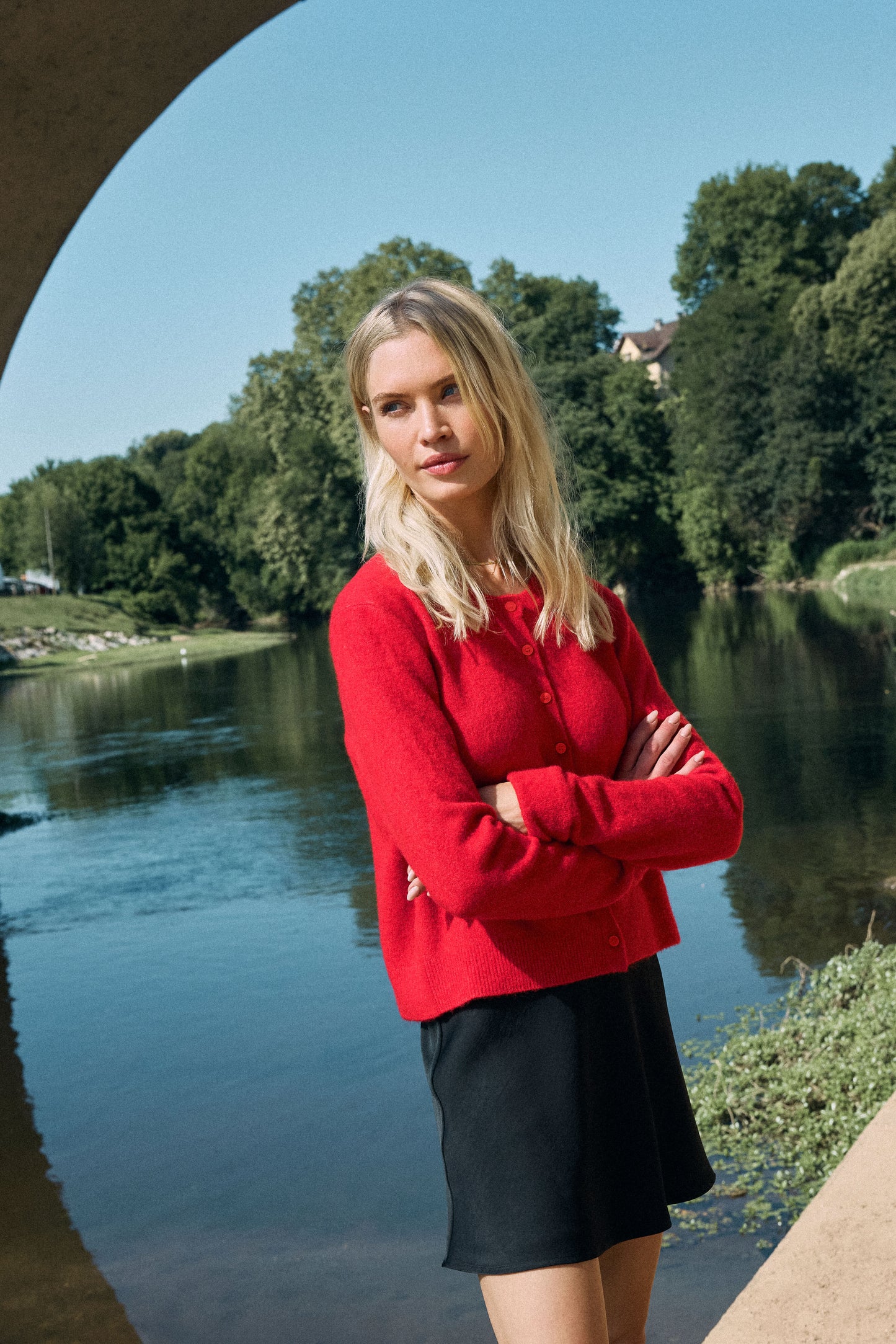 Medina Cozy Cardigan (red)