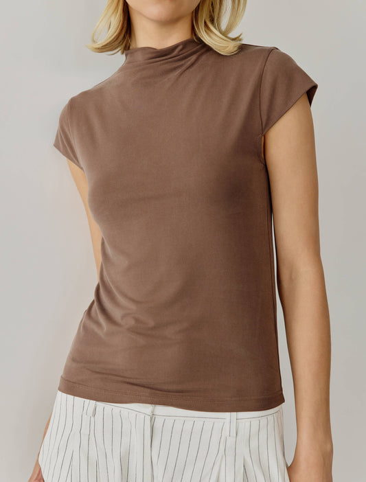 The Vic Top: BROWN