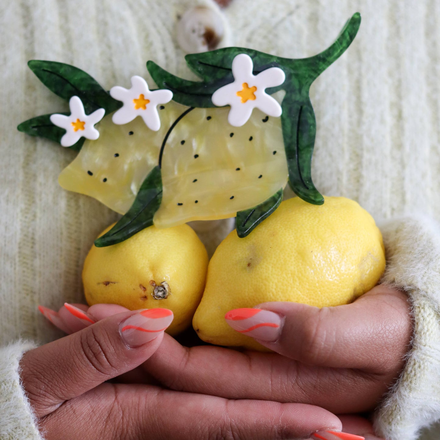 XL Lemon and Flowers Clip