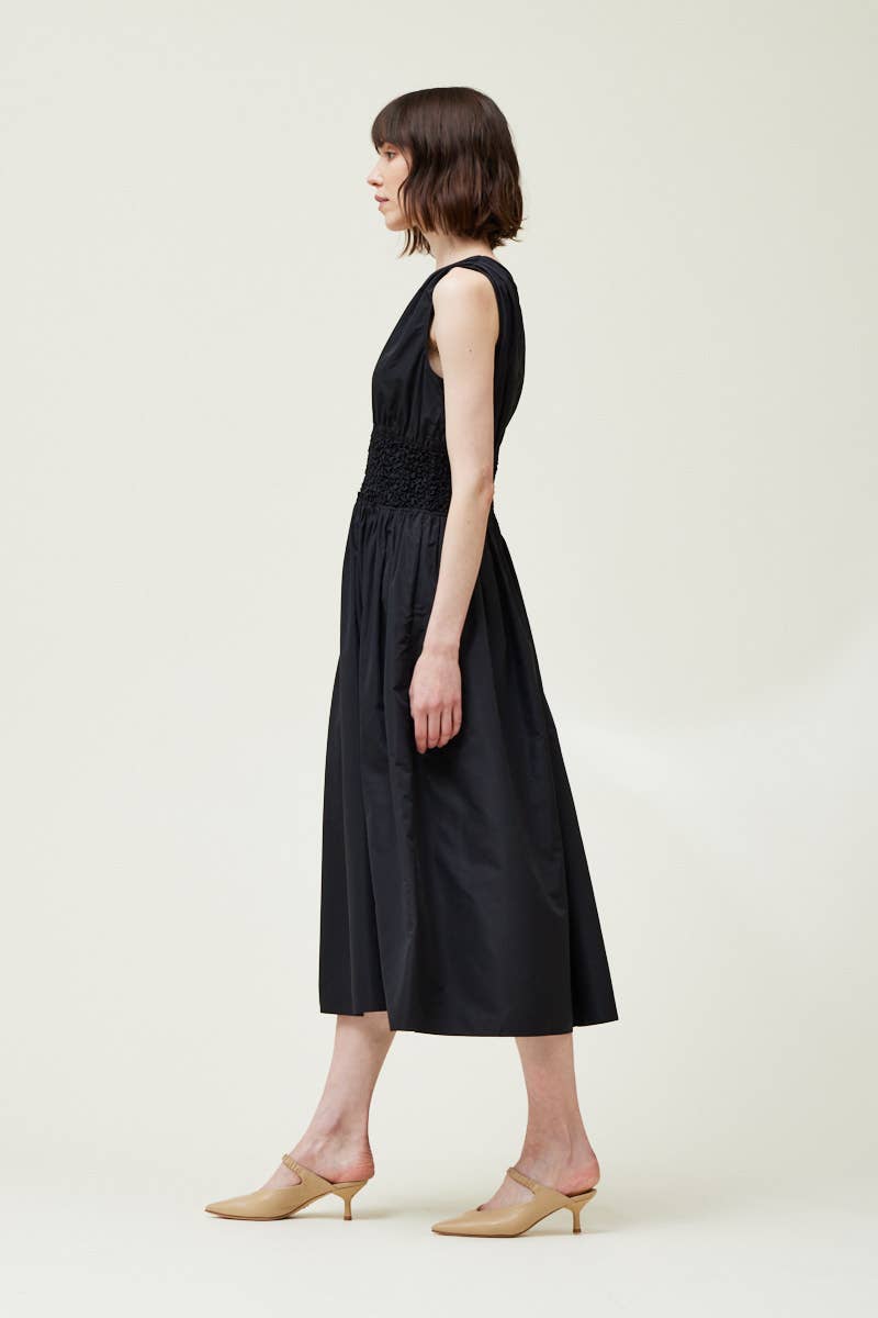 SMOCKED WAIST DRESS: Black