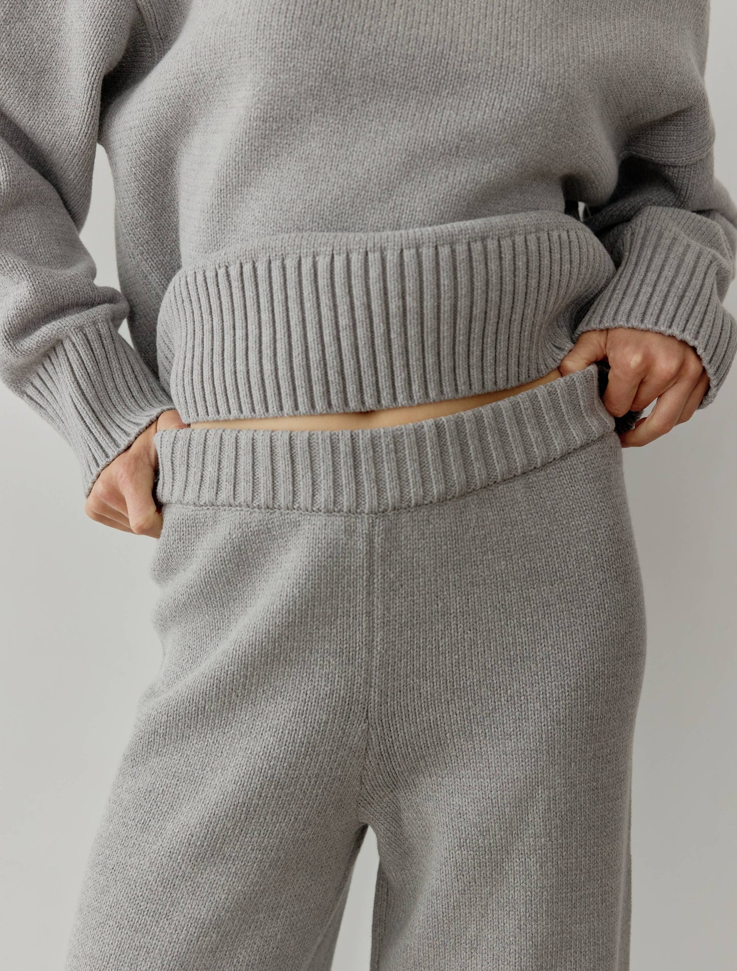 The Phoebe Pants: HEATHER GREY