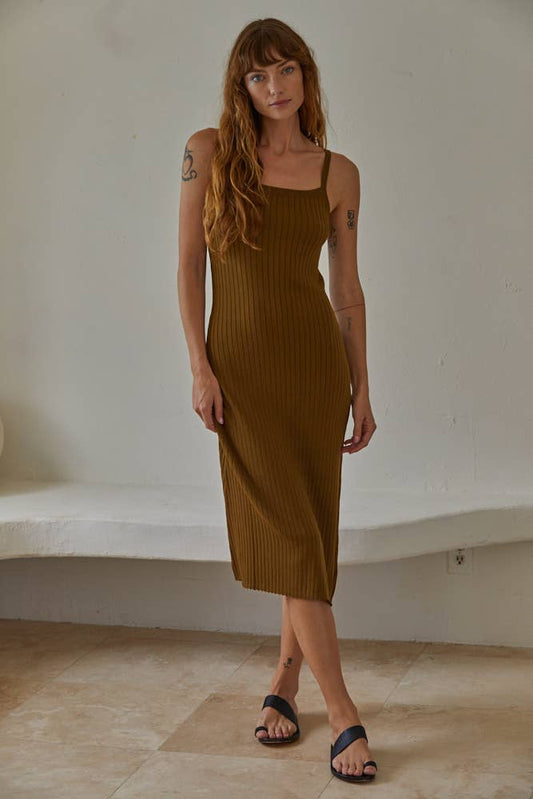 OFF THE GRID MAXI DRESS (Olive Brown)