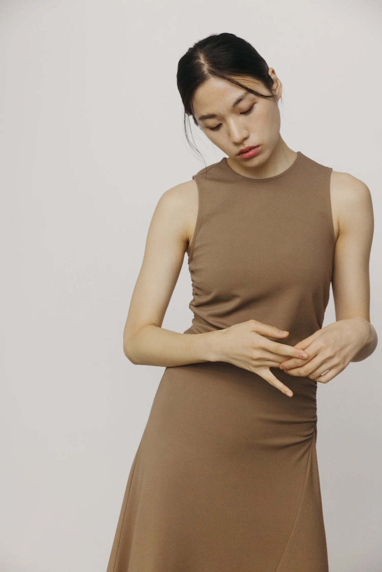 The Elena Dress (khaki)